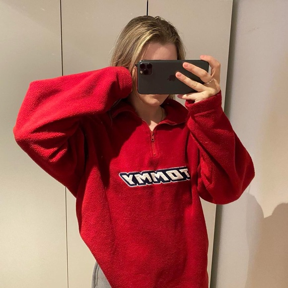 Tommy oversized crew neck ❤️ - Picture 2 of 4